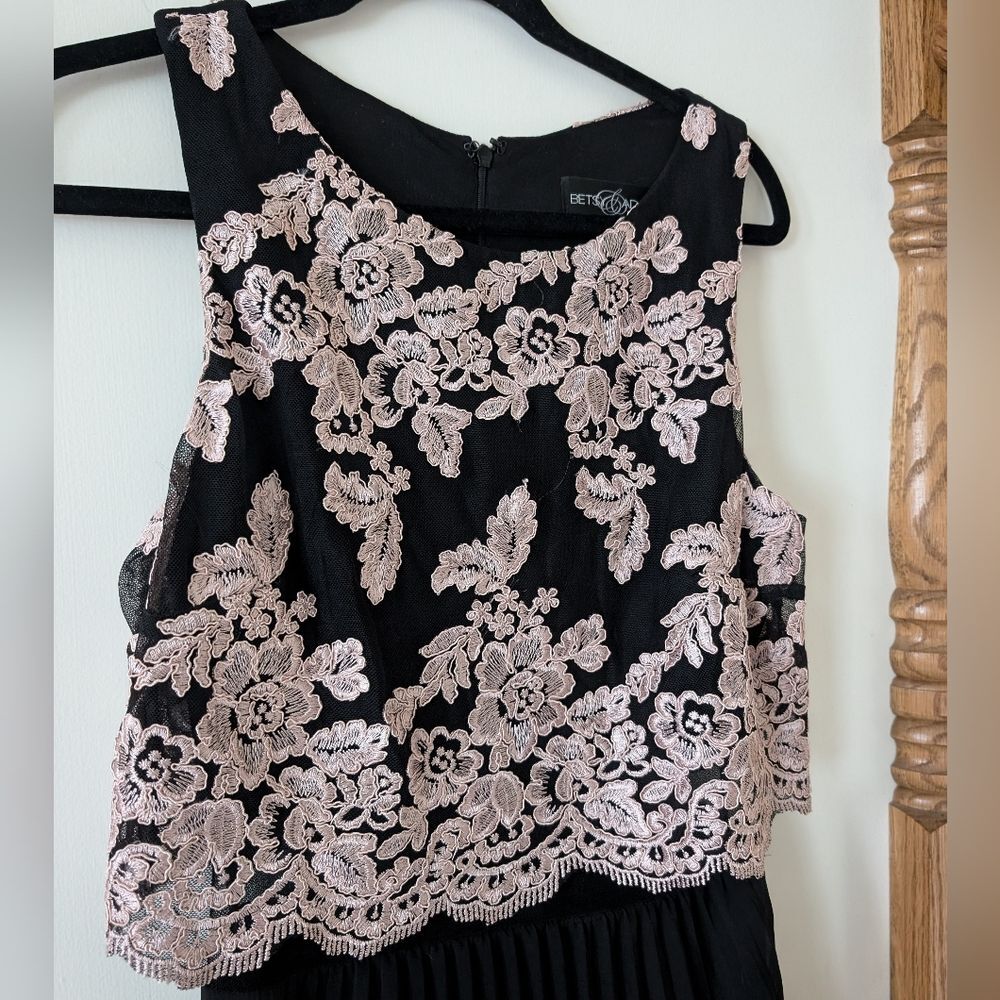 Betsy & Adam Formal Lace‎ Top Pleated Maxi Prom Dress Size 10 - Picture 2 of 7